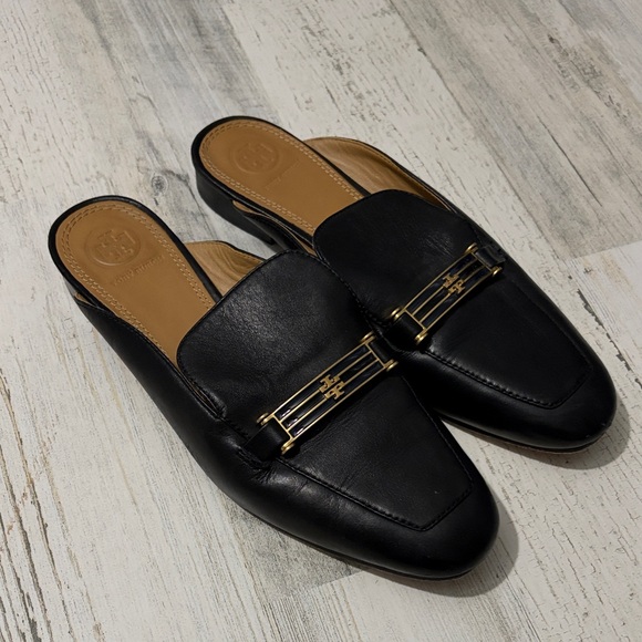 Tory Burch Amelia Black Leather Women's Loafers with Gold Accents Size 7.5 - Picture 3 of 15